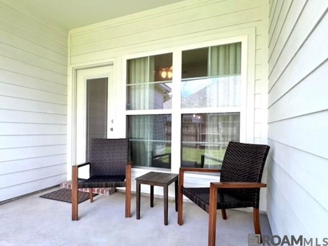 8149 Village Lake Ave, Baton Rouge, LA 70820