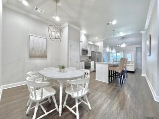 8149 Village Lake Ave, Baton Rouge, LA 70820
