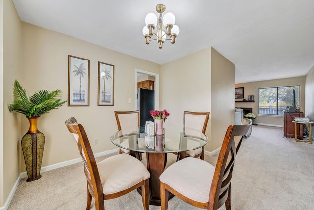 S 2437 Clearing RD, Salem, VA 24153