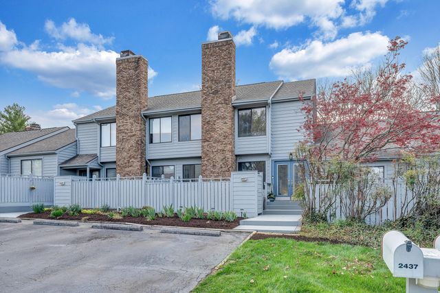 S 2437 Clearing RD, Salem, VA 24153