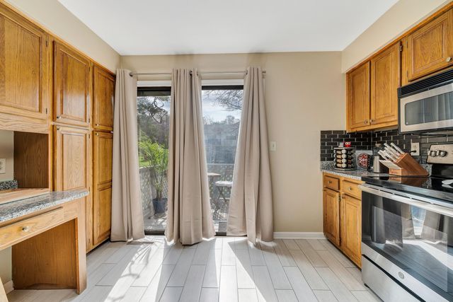 S 2437 Clearing RD, Salem, VA 24153