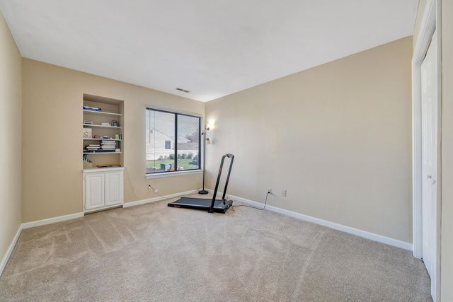 S 2437 Clearing RD, Salem, VA 24153