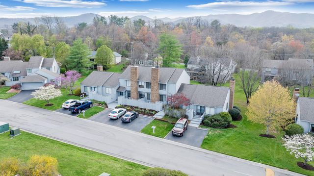 S 2437 Clearing RD, Salem, VA 24153