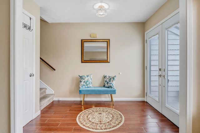 S 2437 Clearing RD, Salem, VA 24153