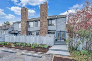 S 2437 Clearing RD, Salem, VA 24153