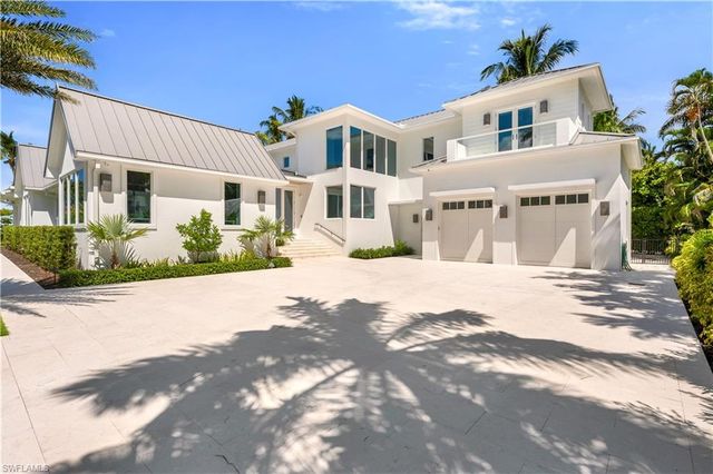 55 13th AVE S, Naples, FL 34102