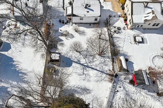 7 Harwin Drive, East Brunswick, NJ 08816