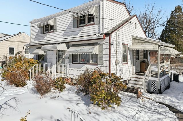 7 Harwin Drive, East Brunswick, NJ 08816