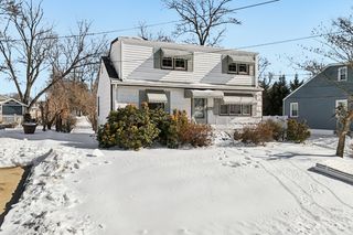 7 Harwin Drive, East Brunswick, NJ 08816