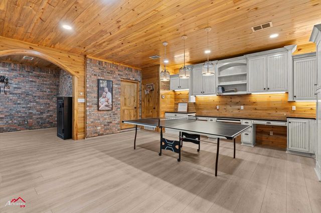 1581 County Road 185D, Kilgore, TX 75662