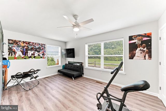 504 SILVERSIDE RD, Wilmington, DE 19809