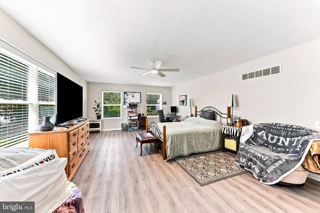 504 SILVERSIDE RD, Wilmington, DE 19809