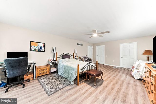 504 SILVERSIDE RD, Wilmington, DE 19809