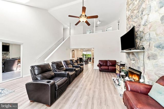 504 SILVERSIDE RD, Wilmington, DE 19809