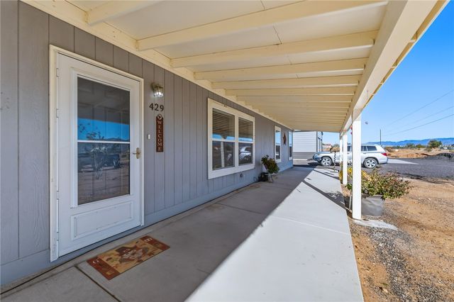 429 S Lochiel Road, Golden Valley, AZ 86413