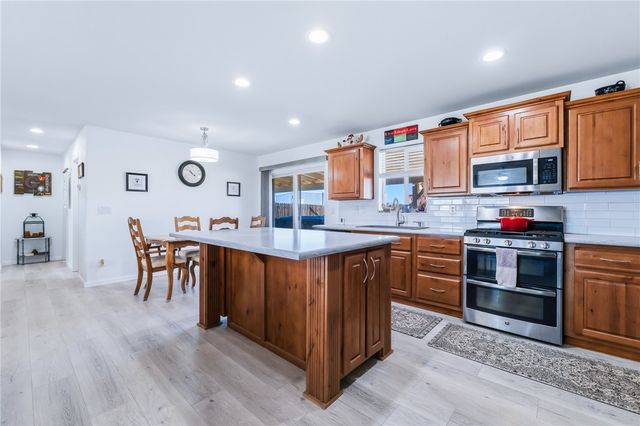 429 S Lochiel Road, Golden Valley, AZ 86413