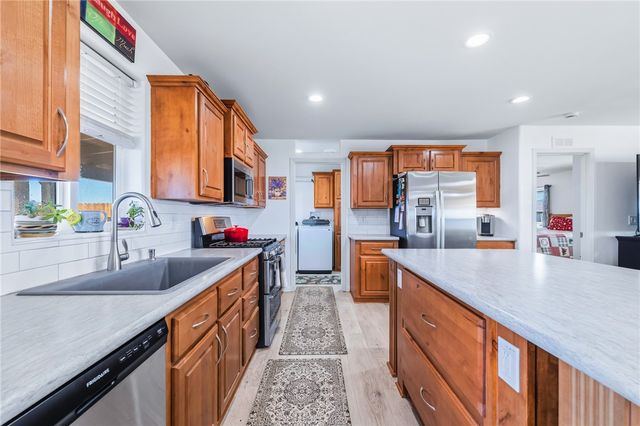 429 S Lochiel Road, Golden Valley, AZ 86413