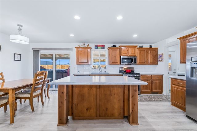 429 S Lochiel Road, Golden Valley, AZ 86413