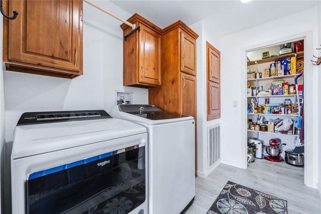 429 S Lochiel Road, Golden Valley, AZ 86413