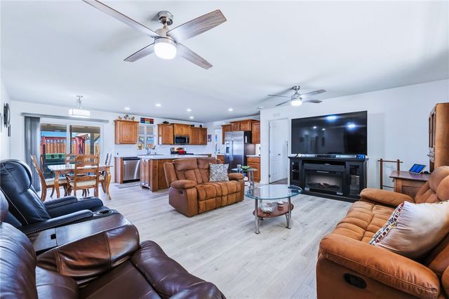 429 S Lochiel Road, Golden Valley, AZ 86413