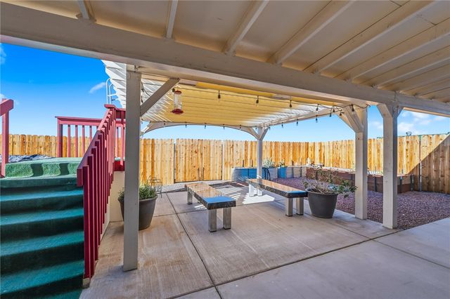 429 S Lochiel Road, Golden Valley, AZ 86413