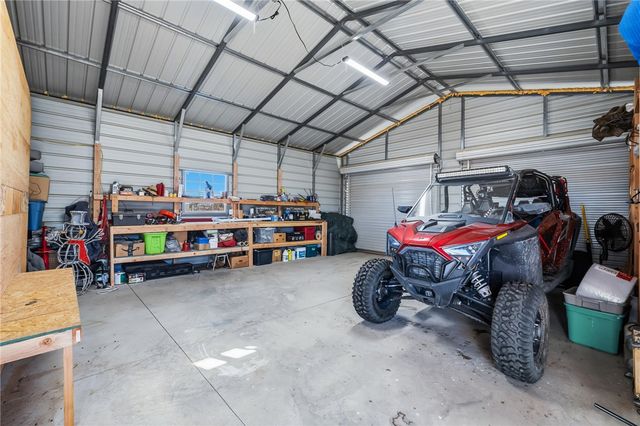 429 S Lochiel Road, Golden Valley, AZ 86413