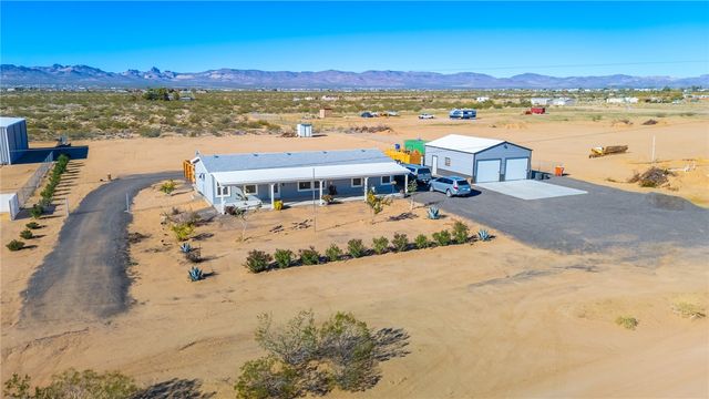 429 S Lochiel Road, Golden Valley, AZ 86413
