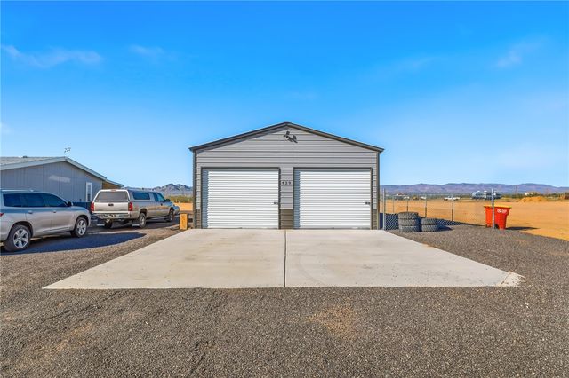 429 S Lochiel Road, Golden Valley, AZ 86413