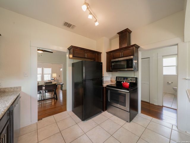 722 Hammond Avenue, San Antonio, TX 78210