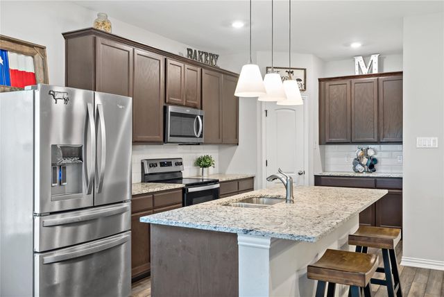 2003 Atlantic Avenue, Anna, TX 75409