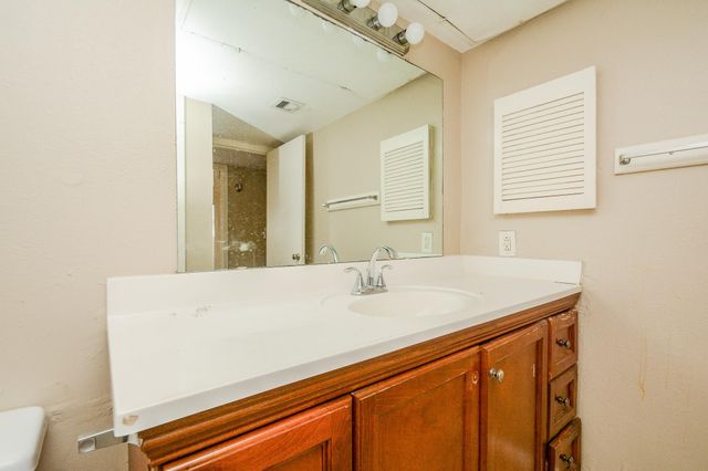 8519 Hearth Boulevard 26, Houston, TX 77054