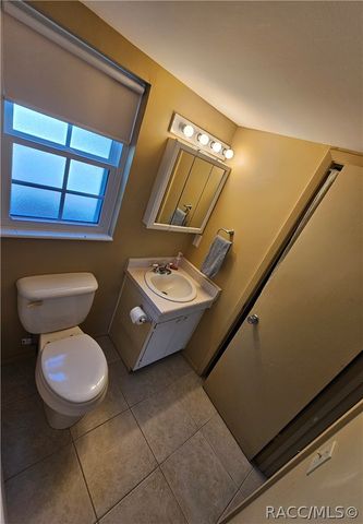 1100 E Caroline Street 123, Tavares, FL 32778