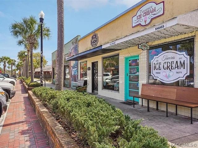 1100 E Caroline Street 123, Tavares, FL 32778