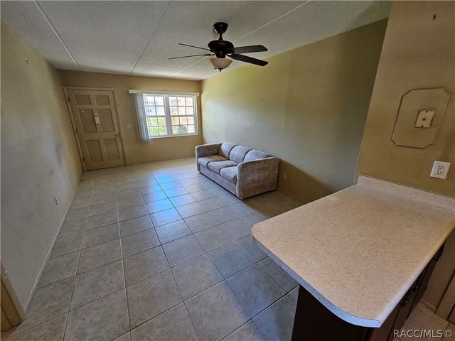1100 E Caroline Street 123, Tavares, FL 32778