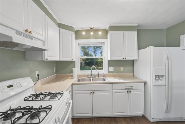 9 Shelby ST, Portsmouth, VA 23701