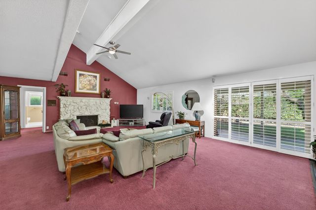 5149 Molakini Ct, Fair Oaks, CA 95628