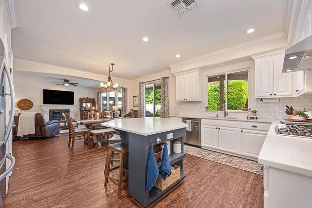 1603 Manasco Cir, Folsom, CA 95630