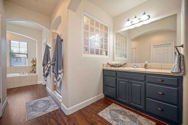 1603 Manasco Cir, Folsom, CA 95630