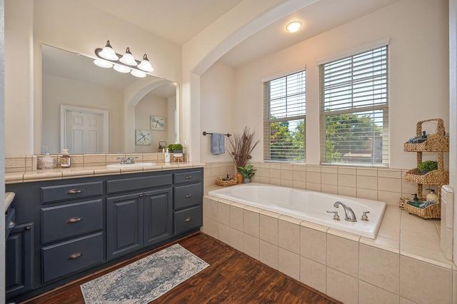 1603 Manasco Cir, Folsom, CA 95630