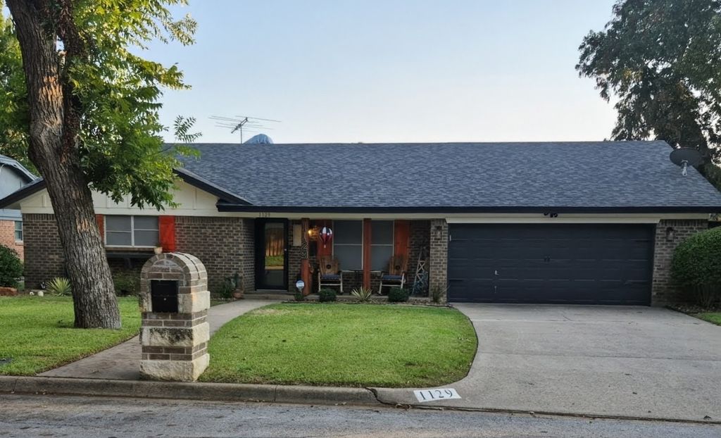 1129 Henson, Hurst, TX 76053 — photo 3
