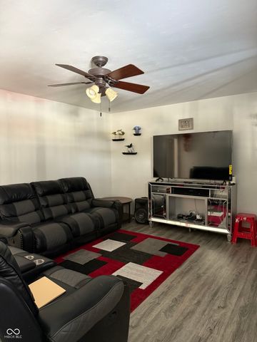 2305 Radcliffe Avenue, Indianapolis, IN 46227