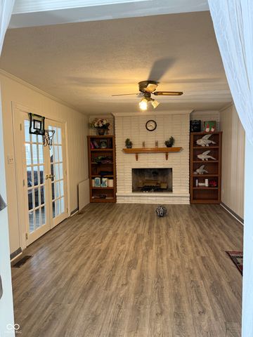 2305 Radcliffe Avenue, Indianapolis, IN 46227