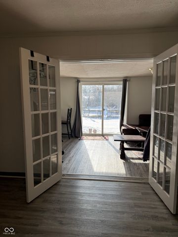 2305 Radcliffe Avenue, Indianapolis, IN 46227