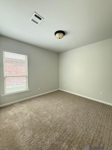 37194 Corvette Dr, Prairieville, LA 70769