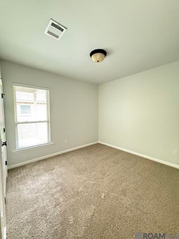 37194 Corvette Dr, Prairieville, LA 70769