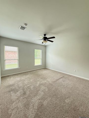 37194 Corvette Dr, Prairieville, LA 70769