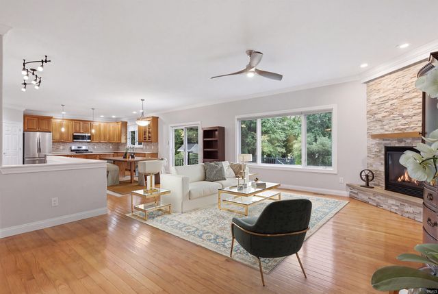 20880 Wyngate Court, South Bend, IN 46614