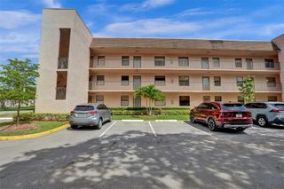 10434 Sunrise Lakes Blvd 202, Sunrise, FL 33322