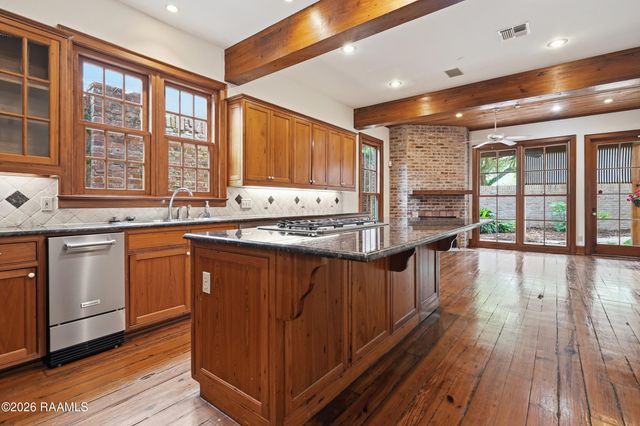 109 Kings Walk, Lafayette, LA 70503