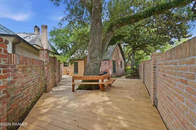109 Kings Walk, Lafayette, LA 70503